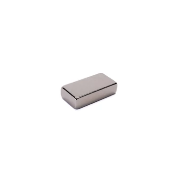 20X10X5mm téglatest mágnes 